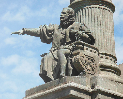 estatua de El Justicia de Zaragoza